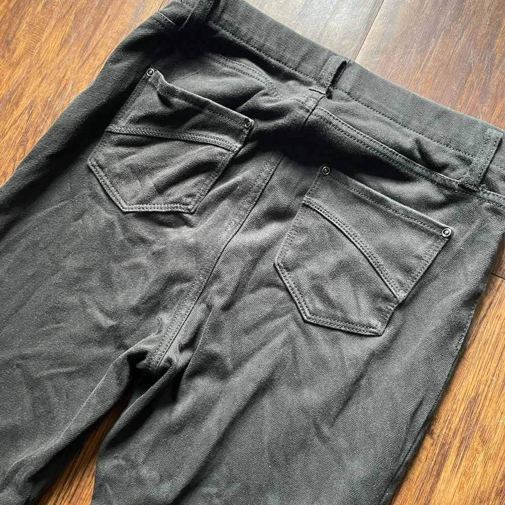 Time and Tru Women's Black Knit Jeggings - Picture 7 of 8